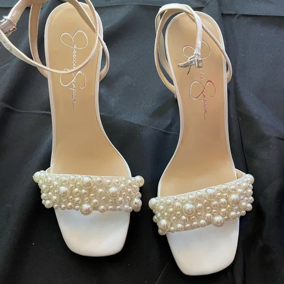 Jessica simpson 2025 pearl heels